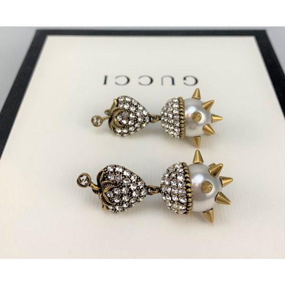 NIB Authentic Gucci Gold Studded Strawberry Pearl Earrings - Picture 2 of 9